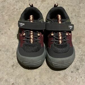 OshKosh B'gosh Sneakers with Velcro Strap